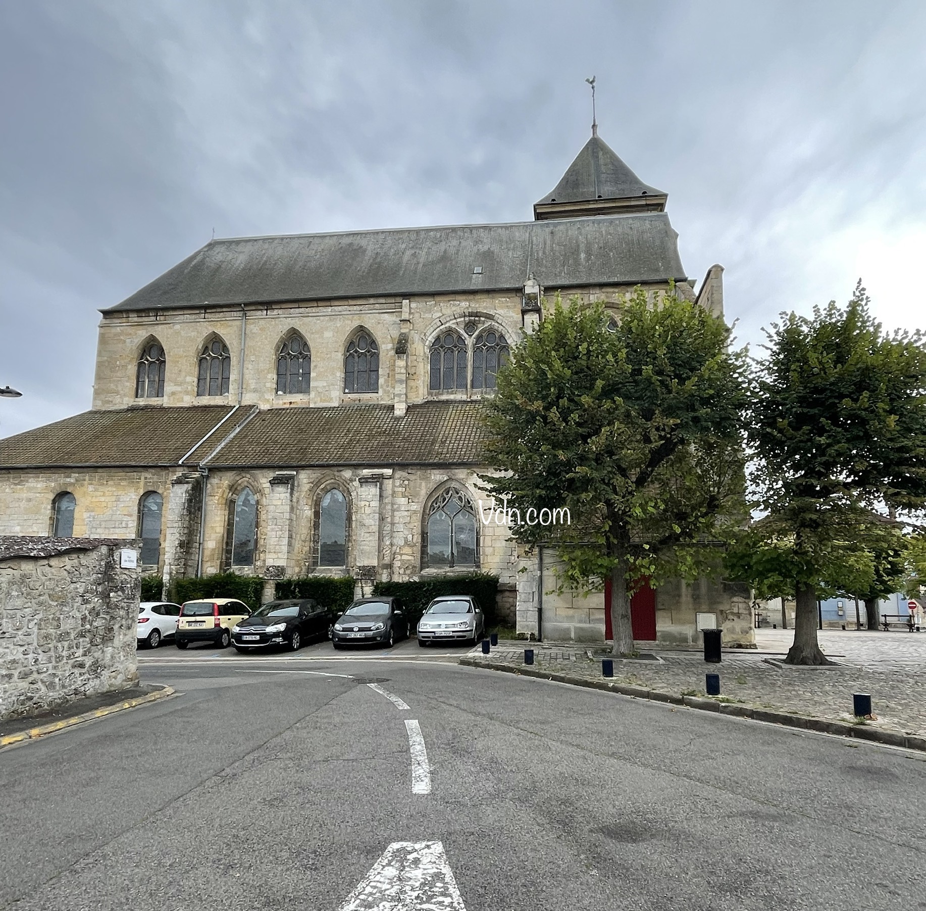 eglise sainte genevieve proche d'appartements neufs en vente
