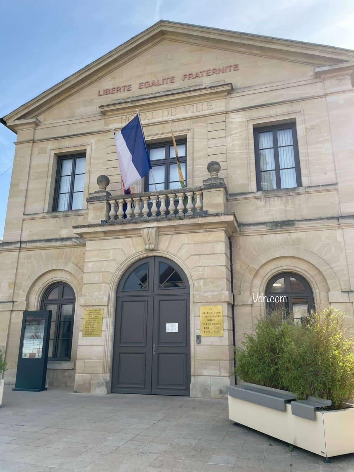 Mairie de Méru réarrangement urbain immobilier
