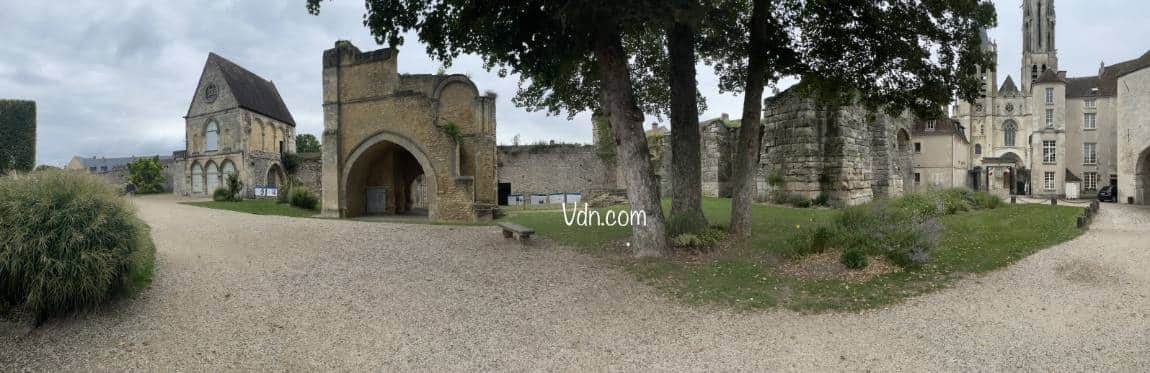 parc du château royal de Senlis