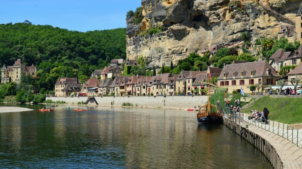 Pourquoi acheter un bien immobilier neuf en Dordogne ?